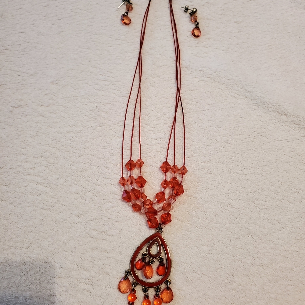 Red Necklace Set